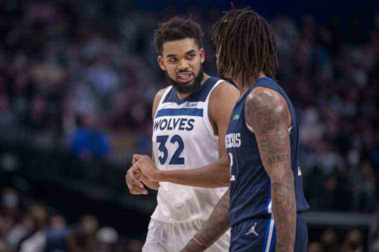 COVID-19 Protocol |  Timberwolves Towns turn to be kicked out of the game