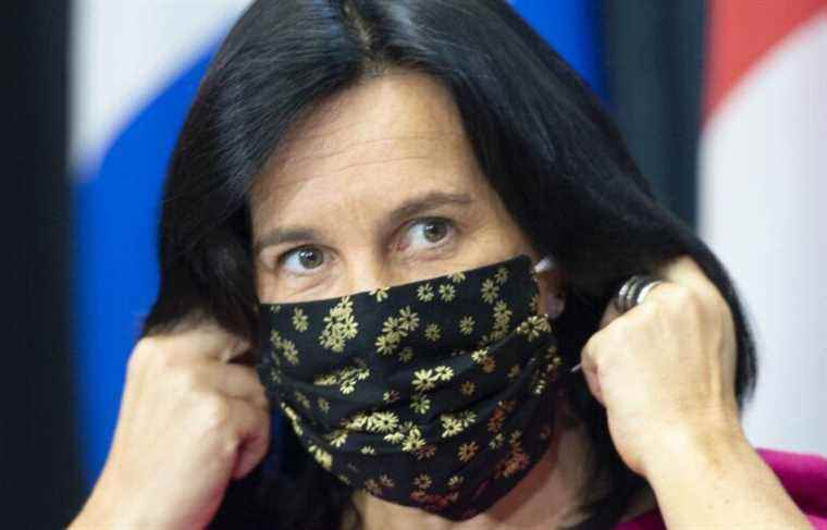 COVID-19: Valérie Plante in administrative segregation