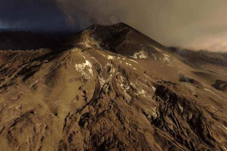 Canary Islands |  Cumbre Vieja volcano eruption officially over