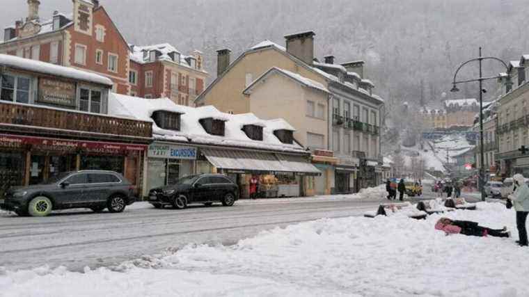 Cauterets finds himself isolated because of landslides