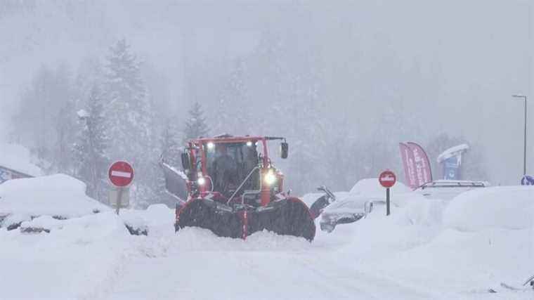 Chamrousse resort on alert for avalanche risks