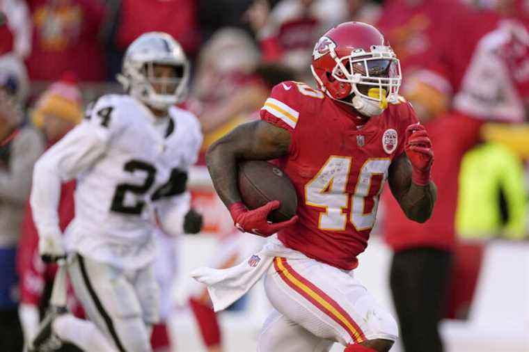 Chiefs win over Raiders with a large lead