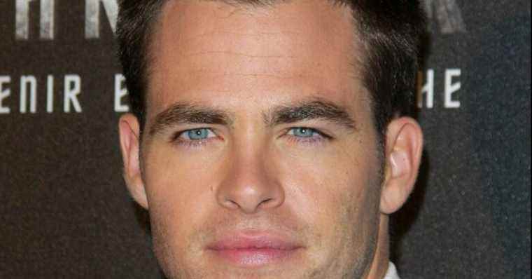 Chris Pine unrecognizable: big grizzled beard, the actor surprises