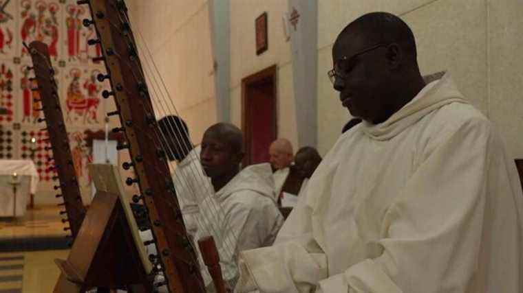 Christians and Muslims gather for Nativity Mass