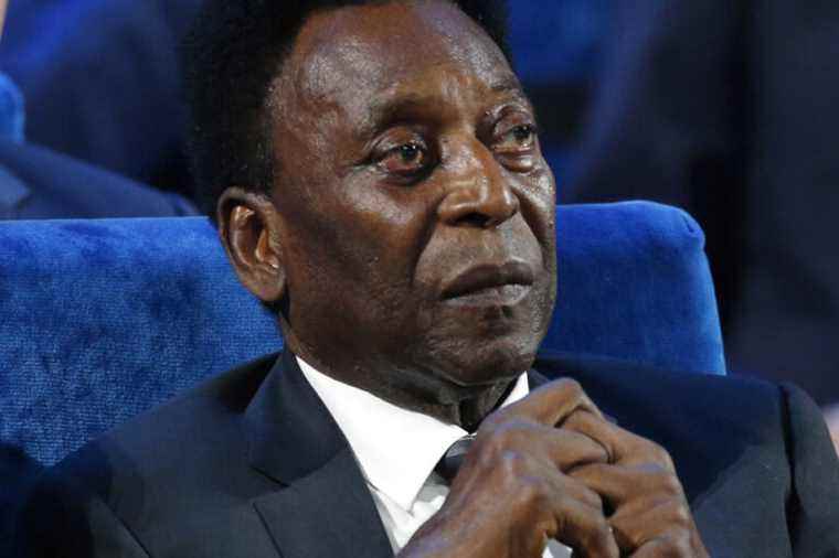 Colon tumor |  Pelé hospitalized to continue his treatments