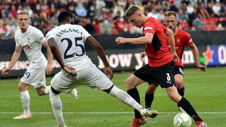 Conference League.  Stade Rennais win by forfeit their match against Tottenham