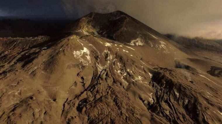 Cumbre Vieja de La Palma volcano eruption officially over after more than 85 days