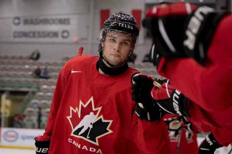 Cut off from Junior Team Canada |  Joshua Roy disappointed, but pumped up