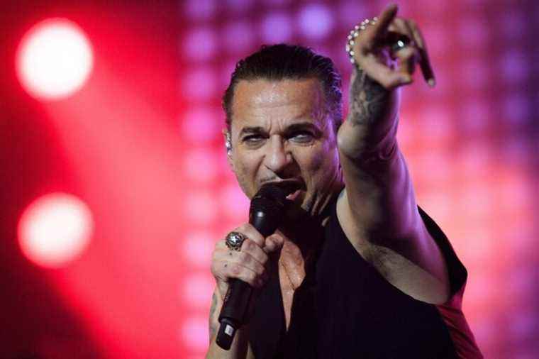 Dave Gahan tells himself through others