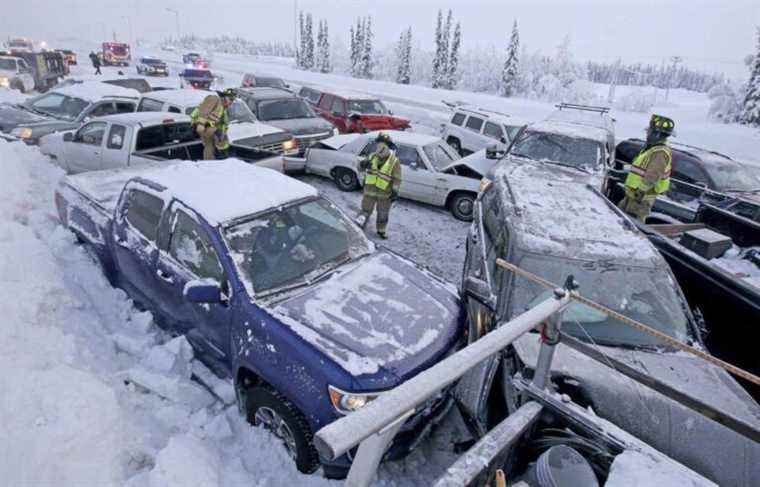 Dozens of vehicles involved in a pile-up in Yamachiche