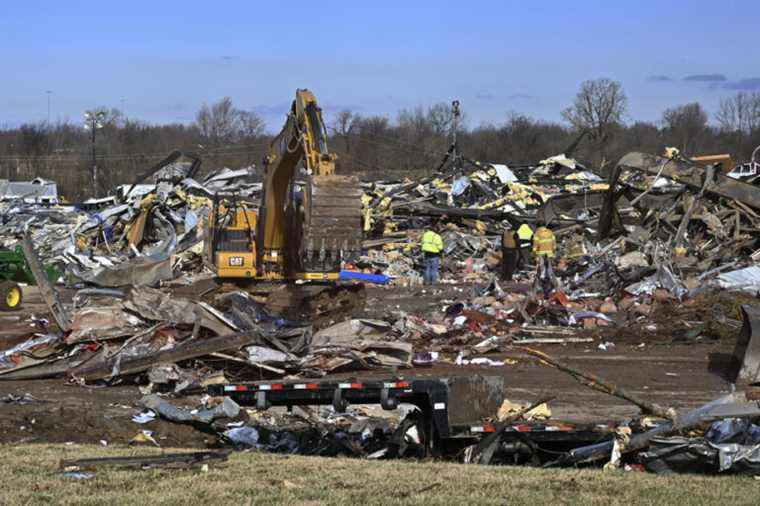 East-Central United States |  Tornado toll exceeds 70 dead