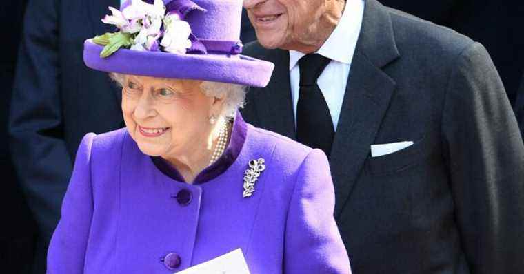 Elizabeth II moves with her Christmas speech: the omnipresent Prince Philip, poignant tribute