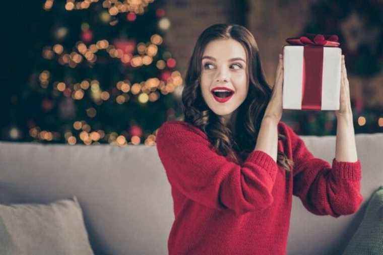 Erotic games, original accessories, from a distance … Here are the top 3 of the most unusual naughty gifts to offer for Christmas!