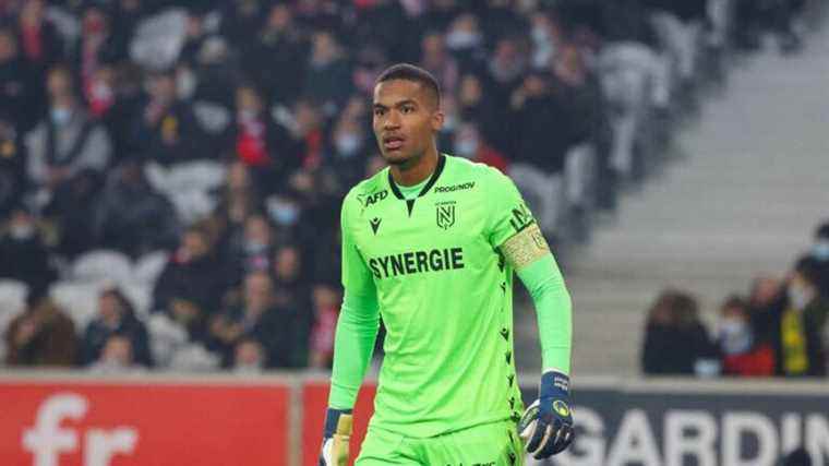 FC Nantes: Alban Lafont, boss size