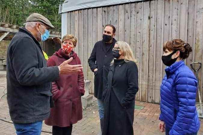 Floods in British Columbia |  Minister Bibeau moved to tears by the devastation