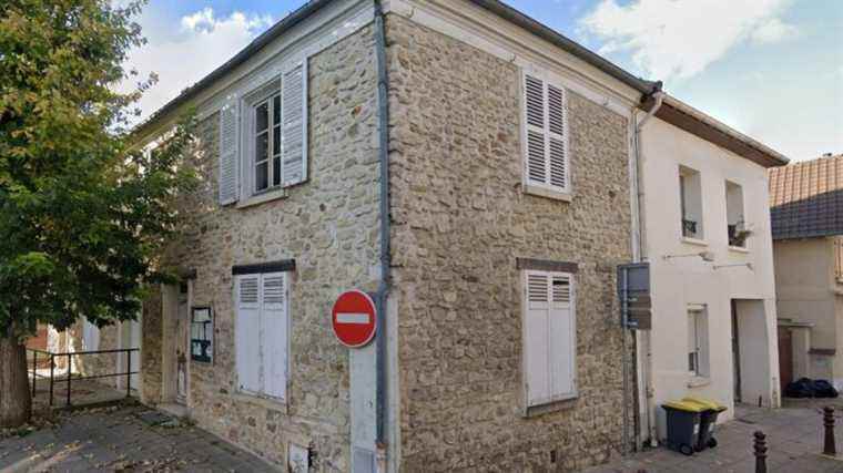 For a year, the general practitioner of Vernouillet has been receiving her patients in a municipal room