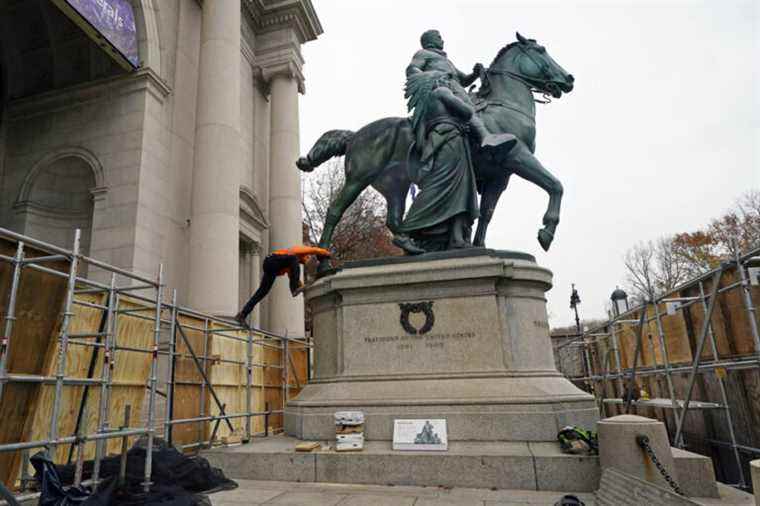 In New York, controversial statue of Theodore Roosevelt on departure