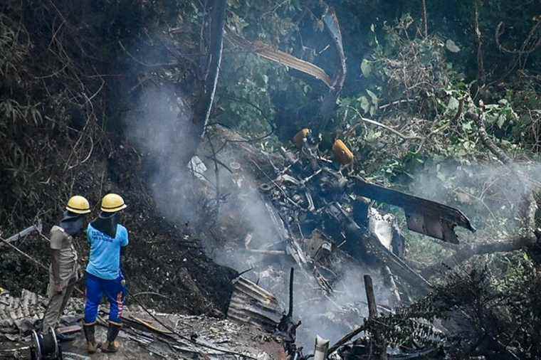 Indian army chief of staff killed in helicopter crash