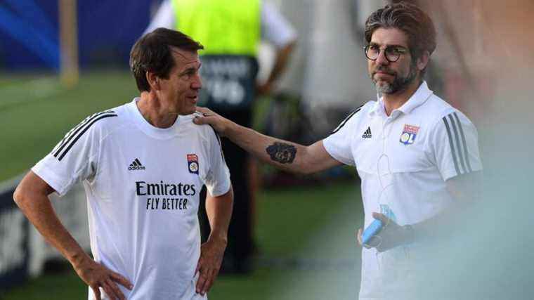 Juninho announces his departure from Olympique Lyonnais at the truce