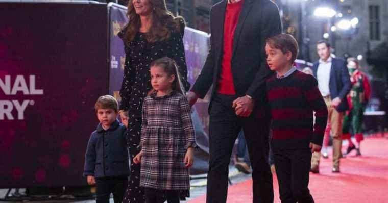 Kate Middleton and William, their Christmas card revealed: George, Charlotte and Louis have grown up!