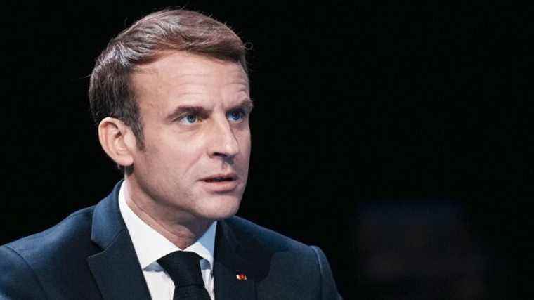 “Let us be careful not to manipulate, to agitate, to review”, the story, declares Emmanuel Macron