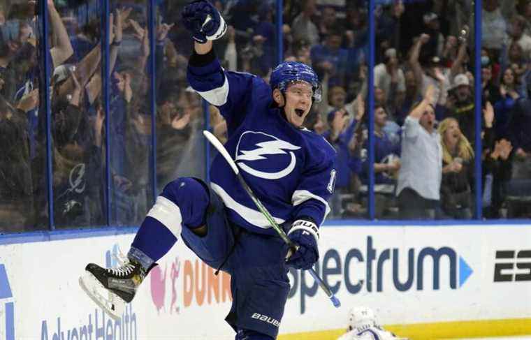 Lightning overthrows Canadiens again, wins 5-4 in overtime