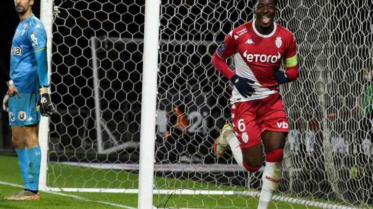 Monaco revives, Bordeaux sinks again, avalanche of goals … what to remember from the 19 hours matches