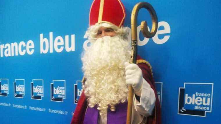 Monday December 6, Saint Nicholas Day!  The bishop was live on France Bleu Alsace