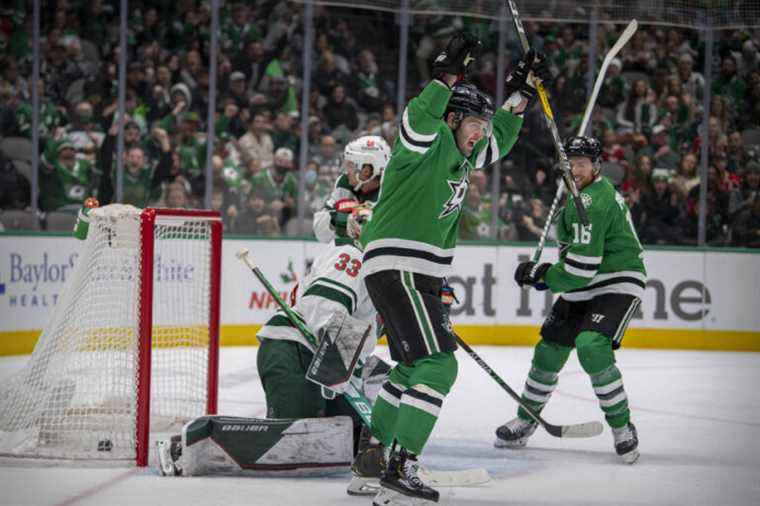 Two quick goals lead the Stars to victory