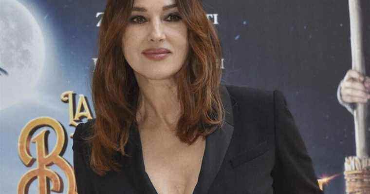 Monica Bellucci: sensual witch in stiletto heels and pretty cleavage in Rome