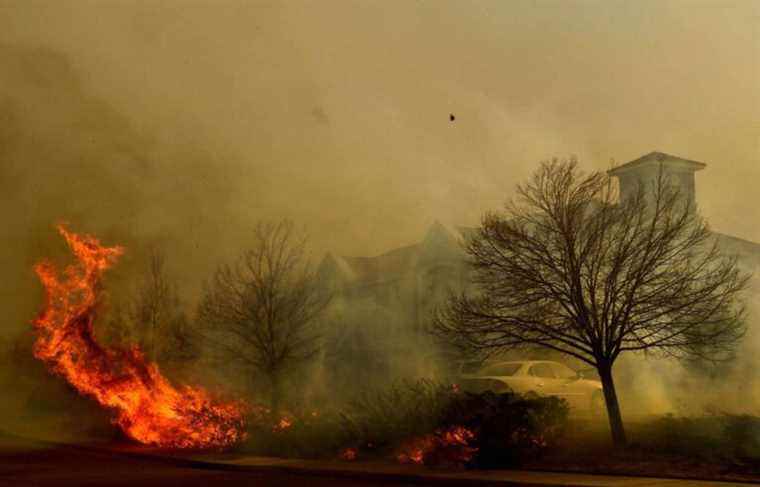 More than 500 homes potentially destroyed in Colorado fires