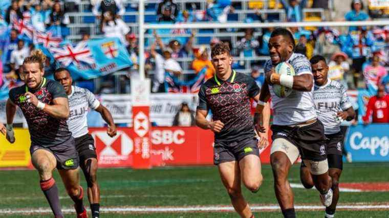 New Fijian player Kavekini Tabu arrives at Stade Rochelais