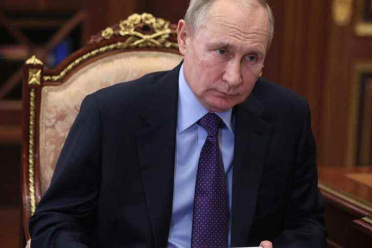 New Year’s Greetings |  Putin says he ‘firmly’ defended Russian interests in 2021