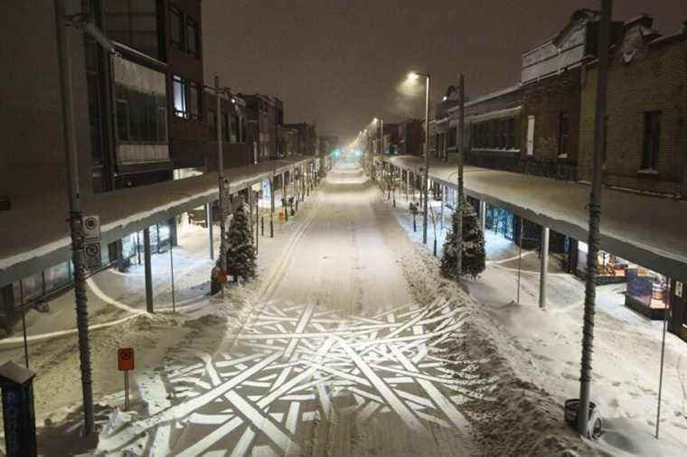 New marquee at Plaza Saint-Hubert |  A deadly danger raised last winter