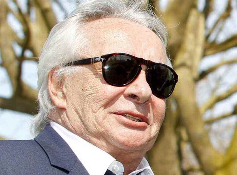 Not convinced by Eric Zemmour’s candidacy for the presidential election, Michel Sardou warns him!