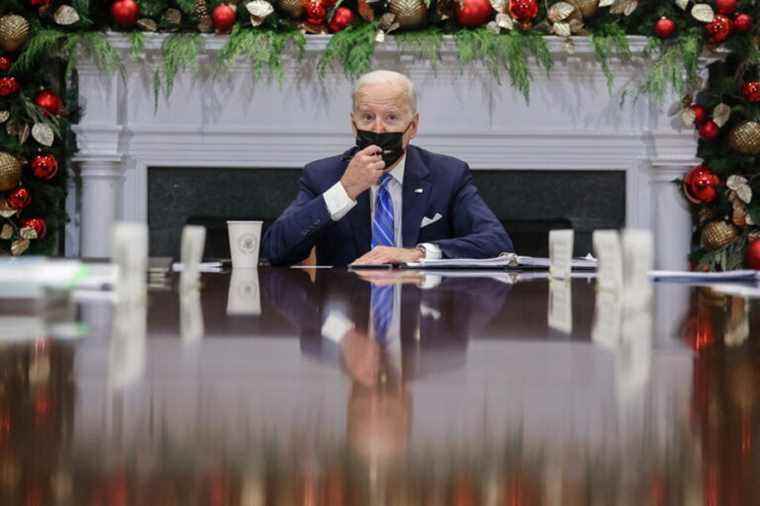 Omicron |  Biden bets on tests and vaccines, not restrictions