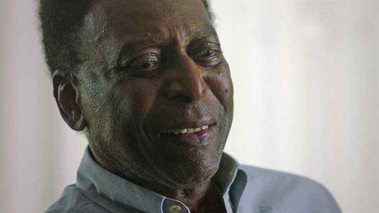 Pele cleared to leave Sao Paulo hospital two weeks after admission