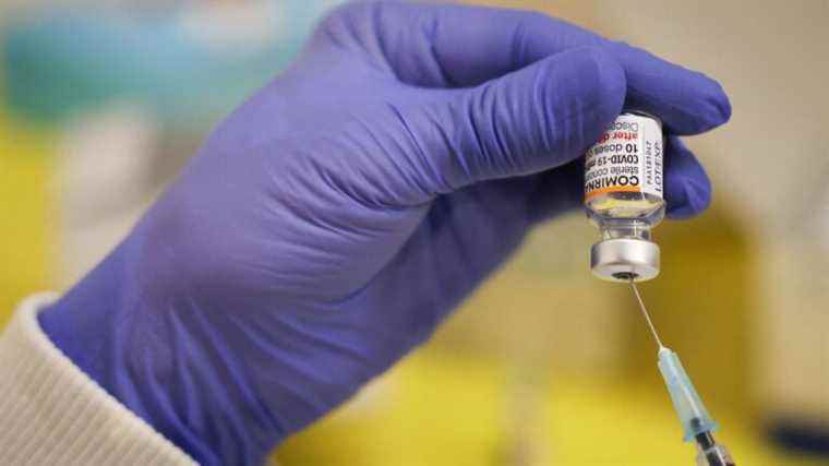 Pfizer vaccine protects 70% of severe cases of Omicron, South African study finds