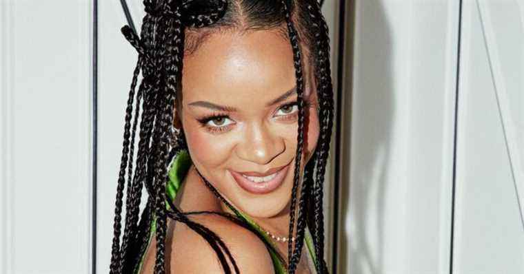 Rihanna: Her wax statue revamped for Christmas, the result is a good laugh … “It’s Rhiana!”