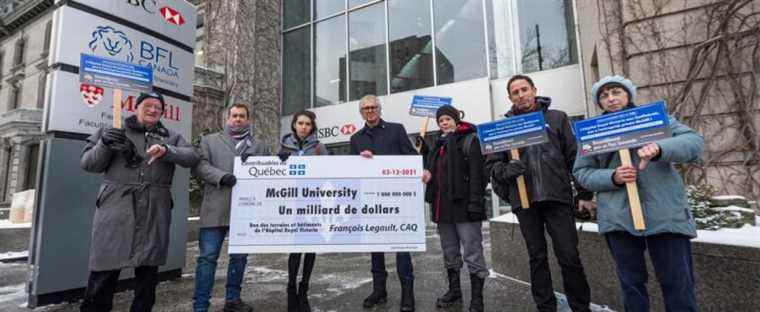 Royal Victoria ceded to McGill: a giant check to denounce the gesture