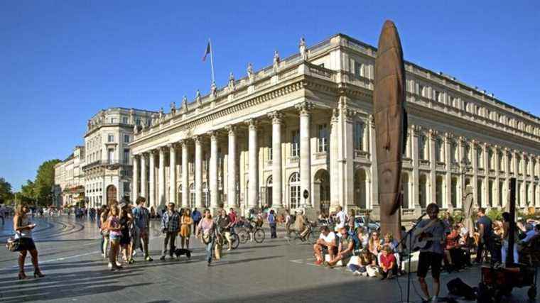 Sanna, the sculpture by Jaume Plensa until 2027 in Bordeaux