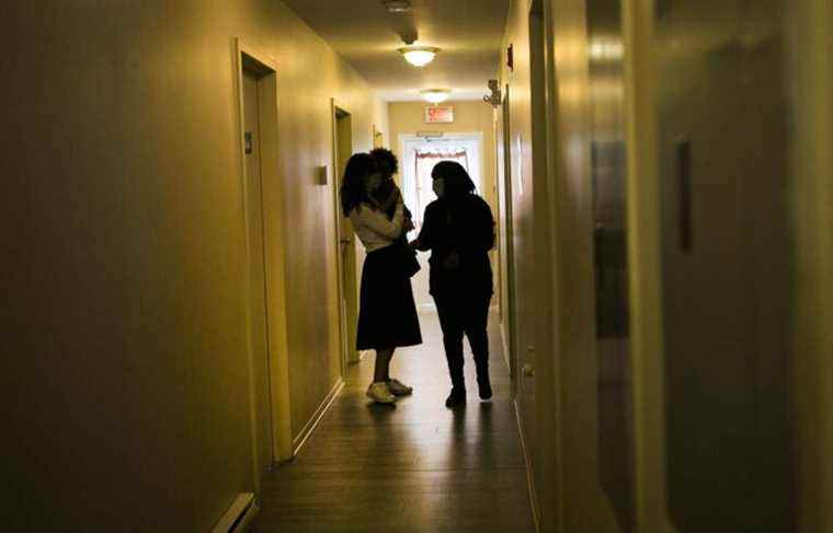 Shelters for women in difficulty are overwhelmed