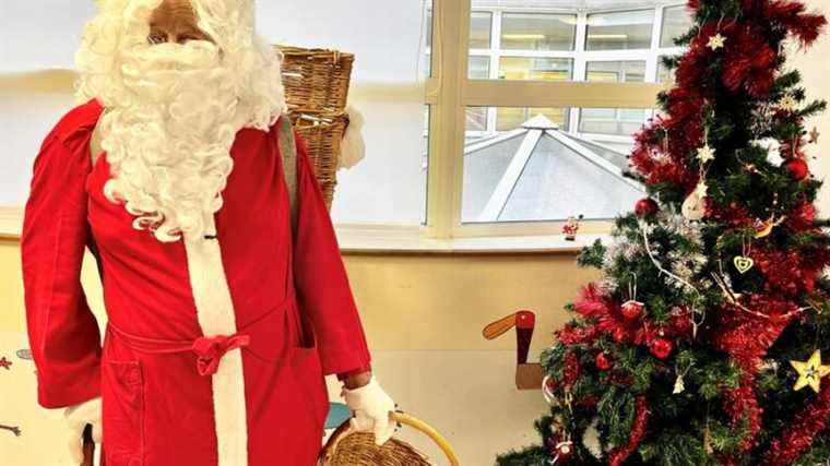 Since 1972, Hubert disguises himself every year as Santa Claus for the hospitalized children of Pontarlier