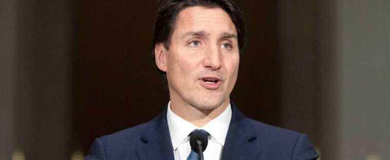 Six relatives of Justin Trudeau positive for COVID-19, Ottawa advocates extreme caution