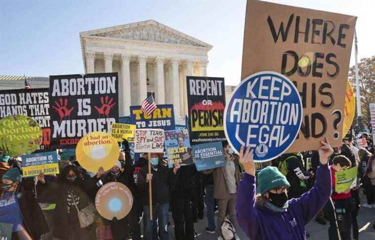 Supreme Court allows courts to rule on Texas anti-abortion law