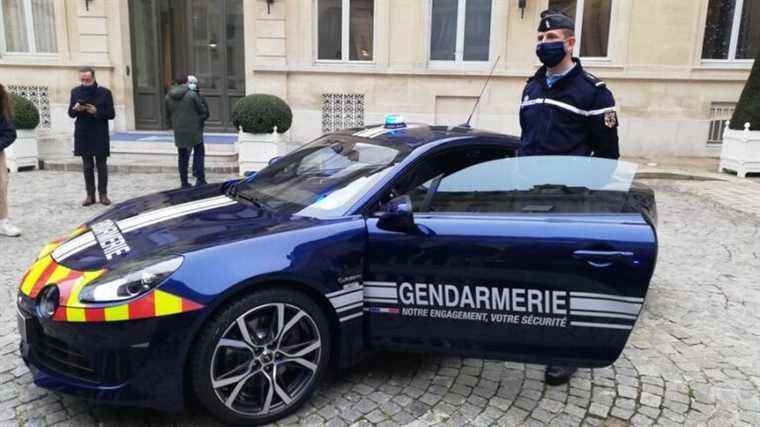 The Gendarmerie de l’Indre among the first two in France to ride an Alpine 110