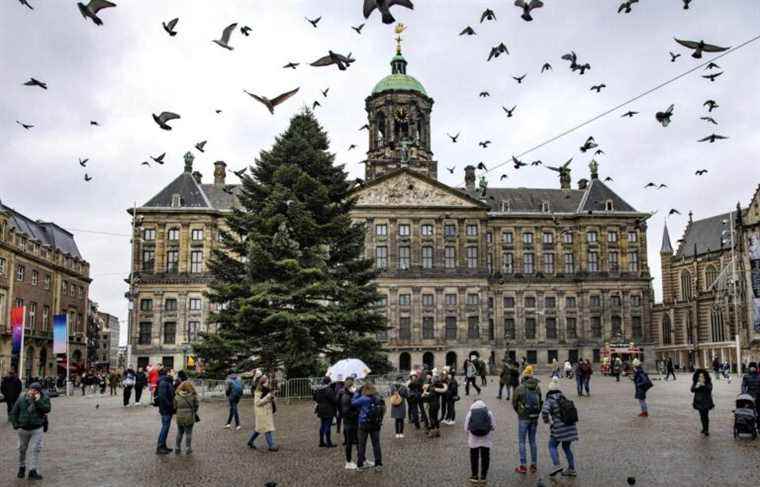 The Netherlands decrees containment for the Holidays