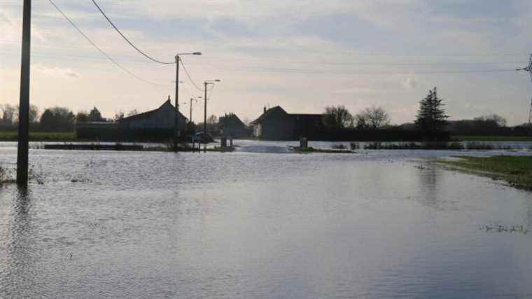 The Nord and Pas-de-Calais are still on orange alert to flooding, but the recession has started