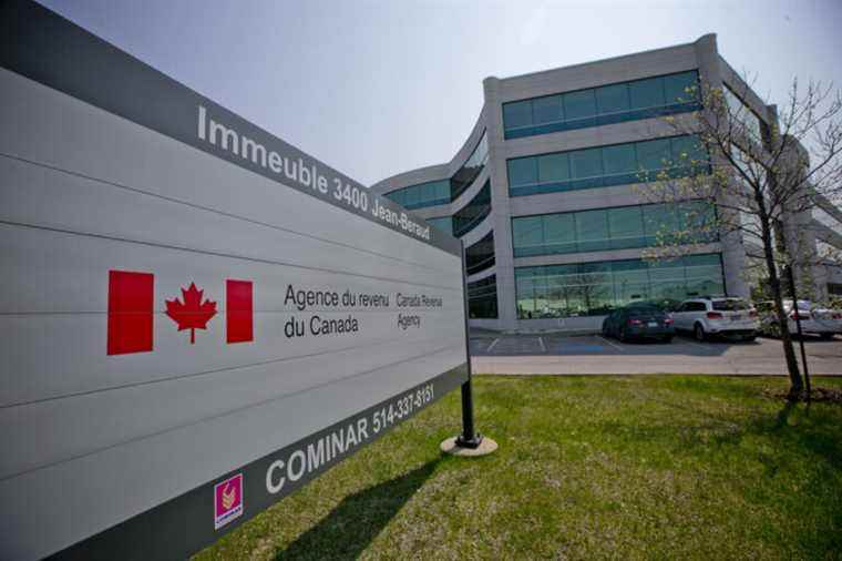 Threat to security |  Canada Revenue Agency suspends online services