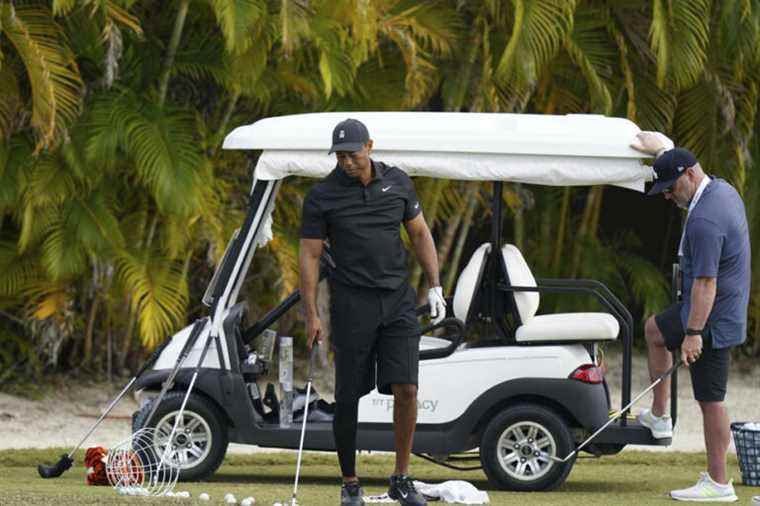 Tiger Woods “still far” from returning to competition